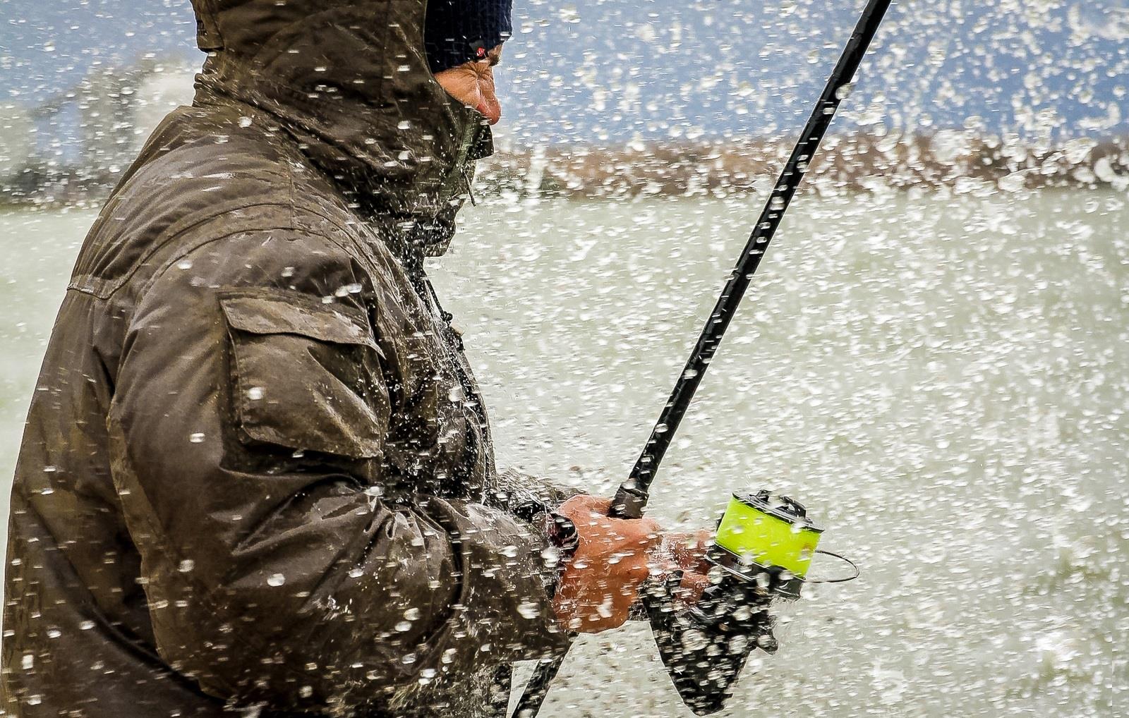 FL Casting Day organizat de Claumar amanat din cauza viscolului.